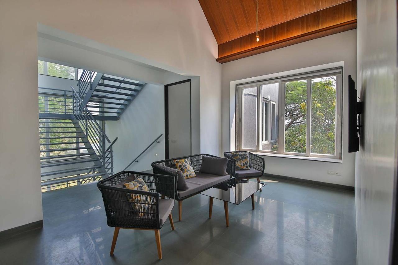 Twilight Grove By Stayvista - Pool- View Villa With Manicured Lawn, Contemporary Interiors & Home Theatre Karjat Zewnętrze zdjęcie
